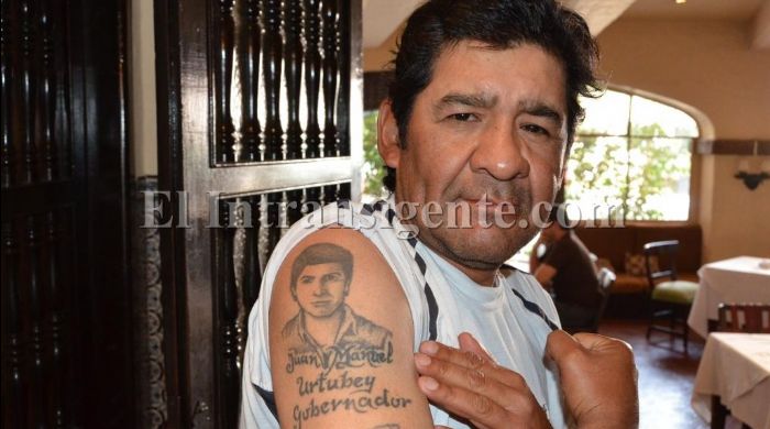 Dante Cardozo, taxista que se tatuó el nombre y rostro del Gobernador Juan Manuel Urtubey