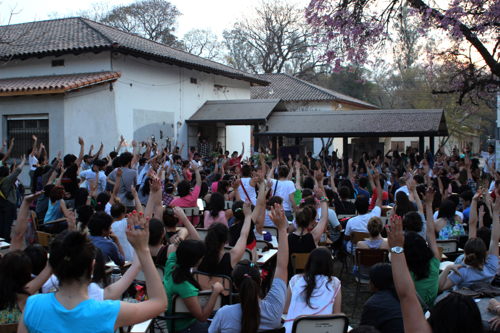 Asamblea interestudiantil en Tucumán.