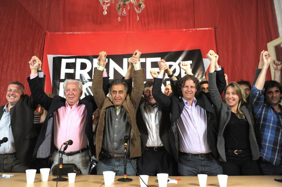 Los dirigentes del Frente de Izquierda celebrando los resultados electorales.