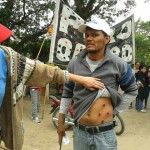 CHACO: Salvaje represión. Denuncian balas de plomo.
