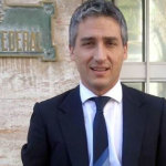 Procesan a periodista por no revelar sus fuentes