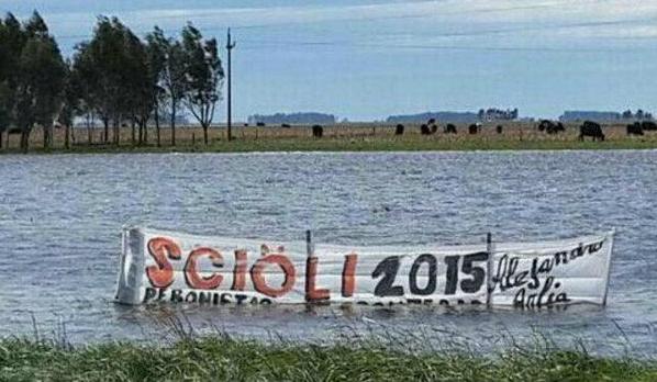 Scioli2015 haciendo agua