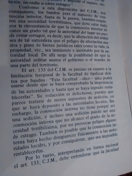 Justificación de la toma del gobierno por los militares.